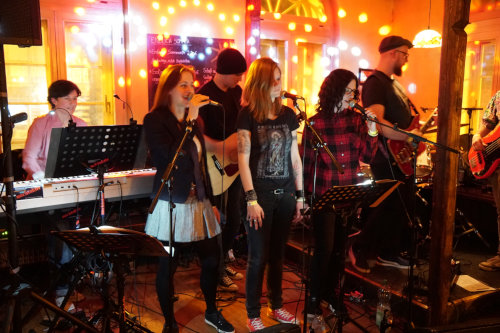 Schulband nachtaktiv beim MaNo Festival 2019