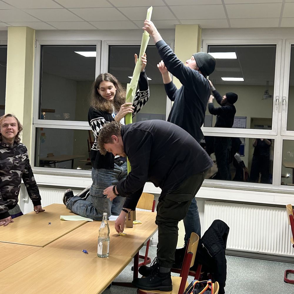 Vorkurs beim Turmbau bei den Kennenlerntagen