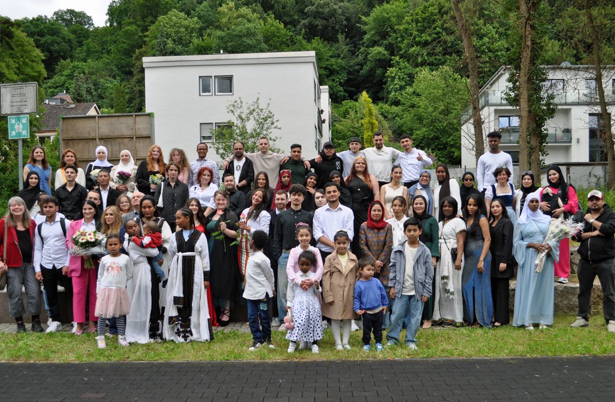 Gruppenbild Absolventinnen und Absolventen
